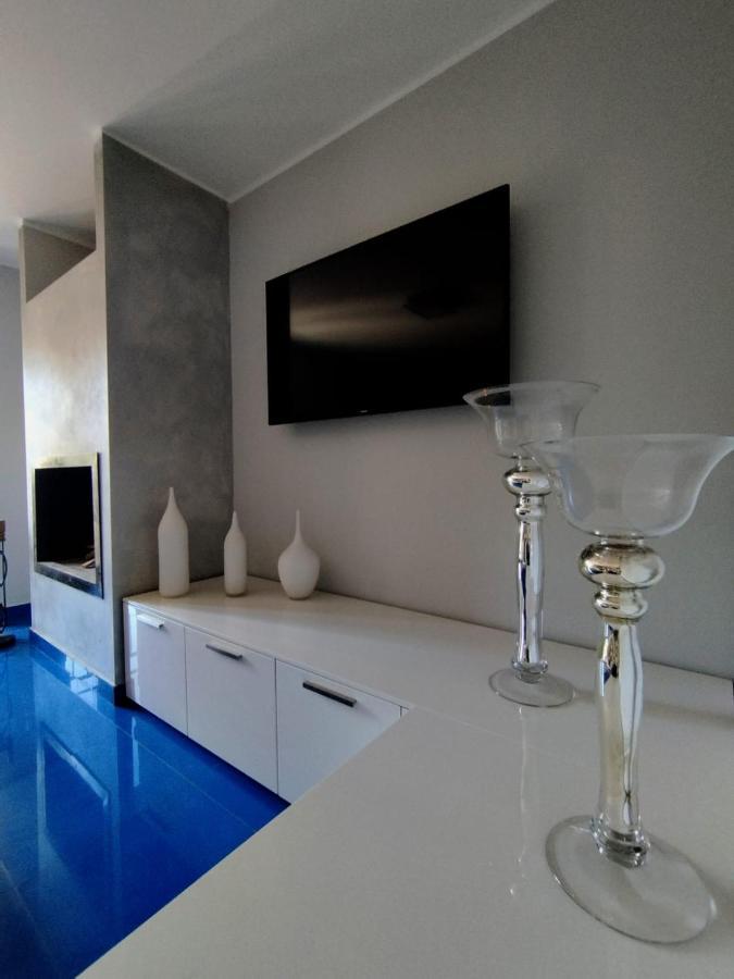 Casa Vacanza "Marinella" Сулмона Екстериор снимка