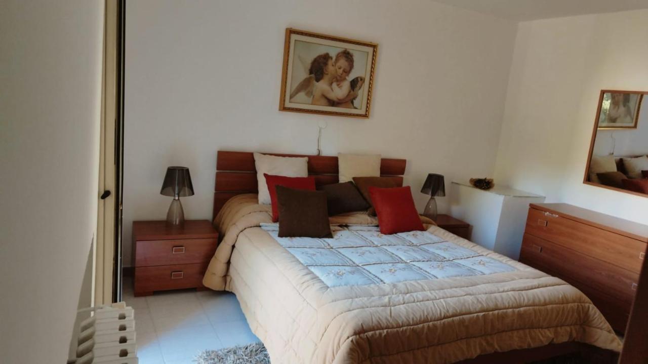 Casa Vacanza "Marinella" Сулмона Екстериор снимка